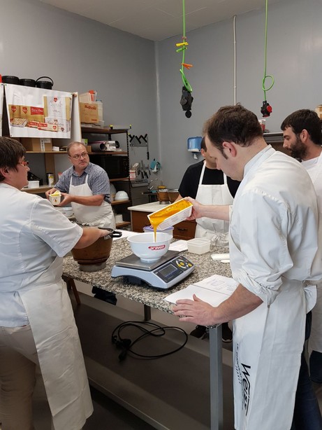 Taller de Torrons Tal Com Pinta Taller de Torrons Tal Com Pinta
